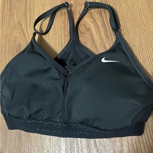 size L nike sports bra